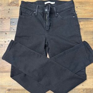 Levi’s Black Jeans